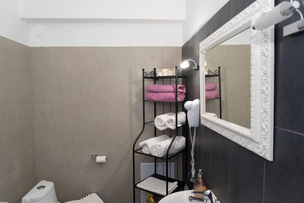 Uno Beachfront Suite Livadia  Extérieur photo