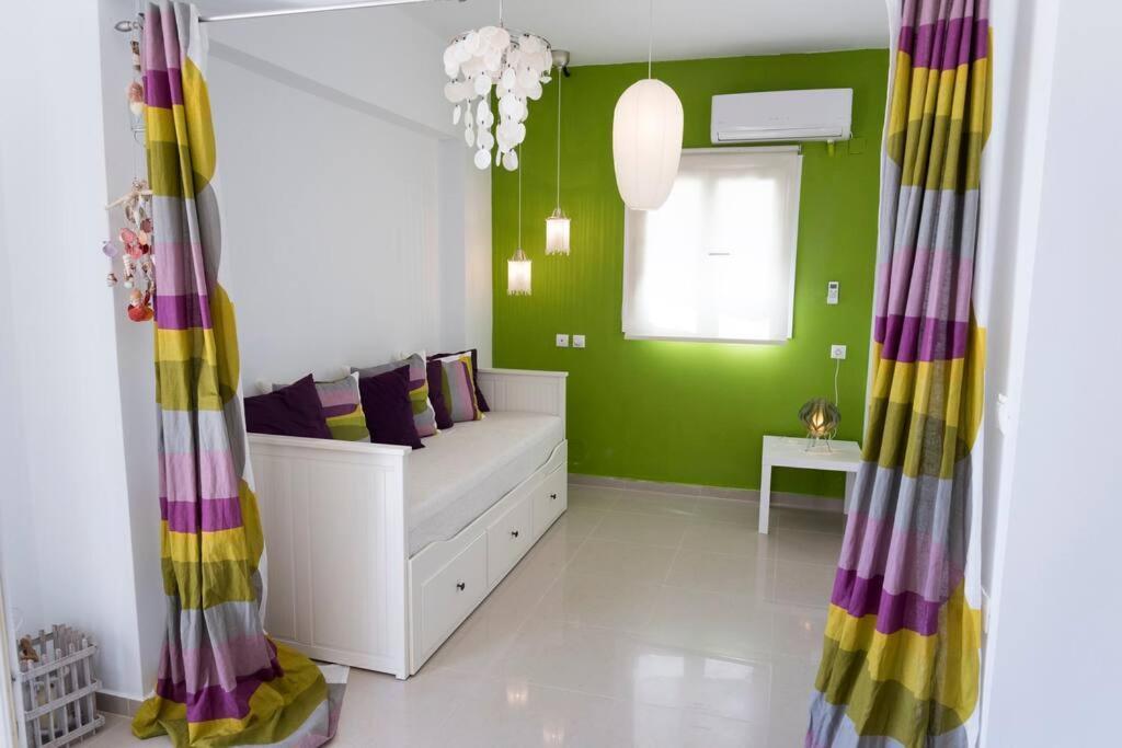 Uno Beachfront Suite Livadia  Extérieur photo